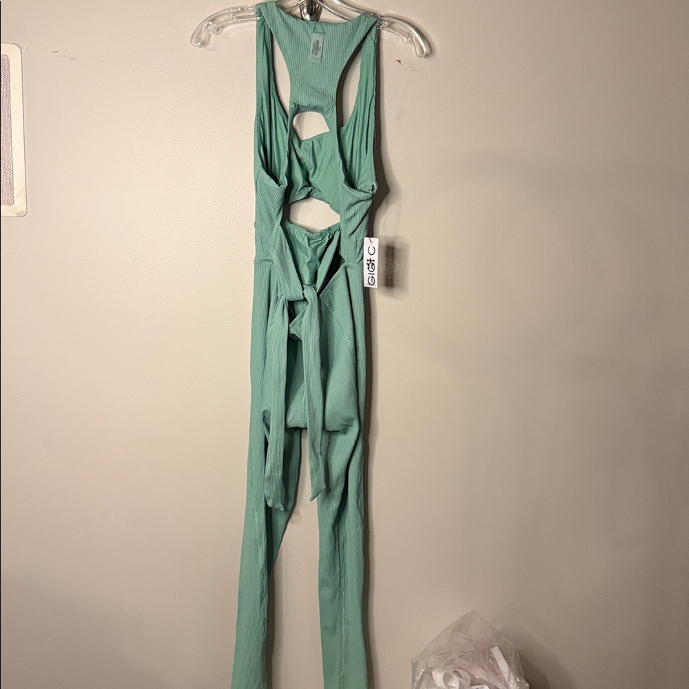 GIGI C Krizia Jumpsuit - Picture 5 of 7
